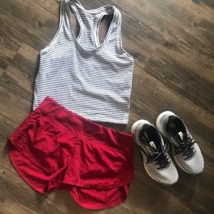 Lululemon Speed Up Shorts Size 4 dark red burgundy